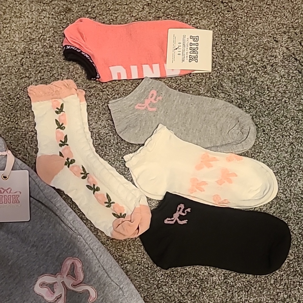 LoveShackFancy Gray Wide Leg Sweatpants with Pink Accents - Picture 13 of 14